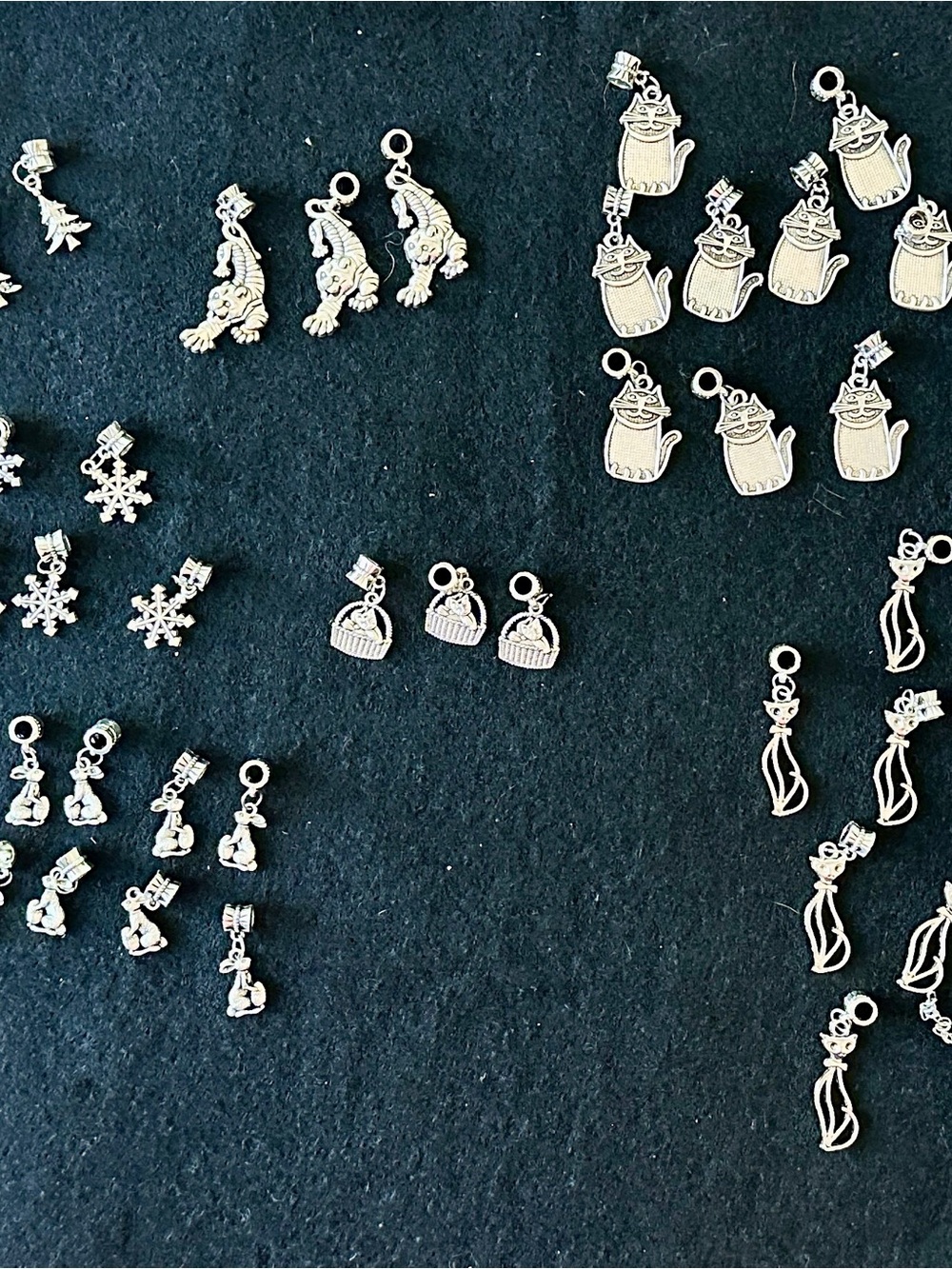 100 +Silver Cat & Winter Charms